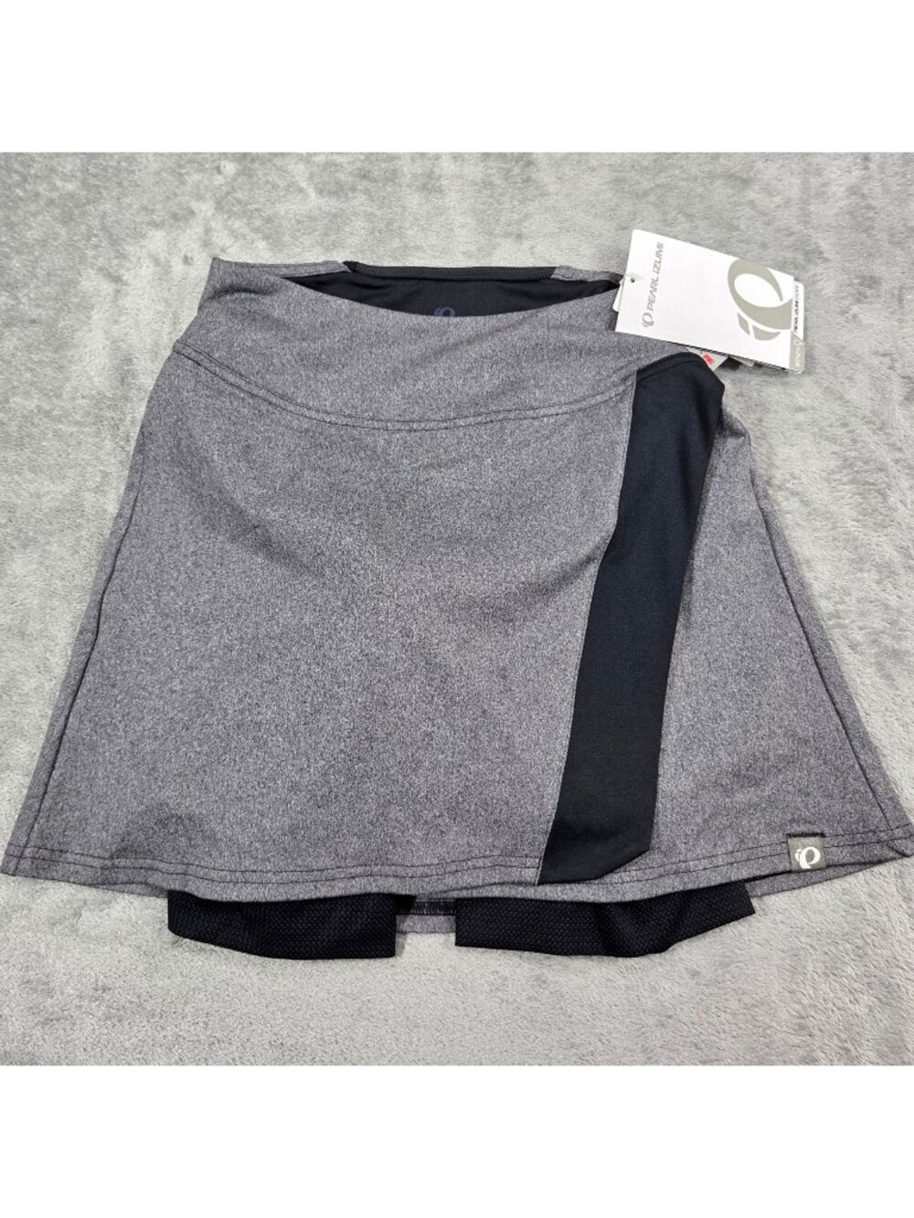 Pearl Izumi Skort XS Gray Select Escape Cycling Skirt Chamois Padded Shorts NEW
